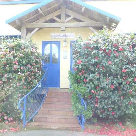 לינה וארוחת בוקר L'abri Des Alouettes לז הרבייה